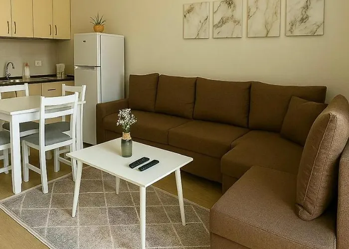 Home Inn Apartaments
